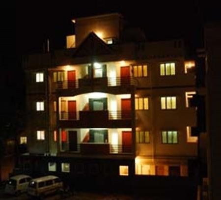 The Tavern Bed & Breakfast Bangalore Dış mekan fotoğraf